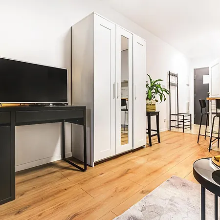 Komfort Z Balkonem W Centrum Wroclaw