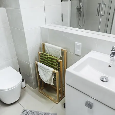 Komfort Z Balkonem W Centrum * Breslau