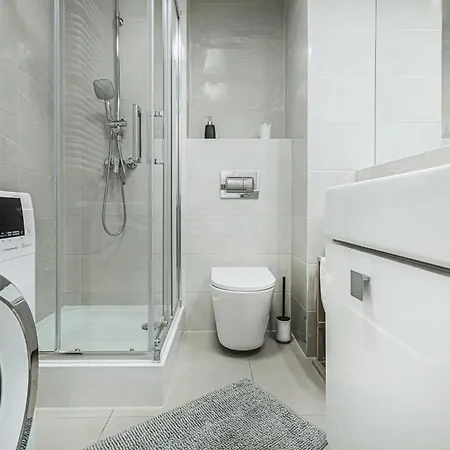 Komfort Z Balkonem W Centrum Apartment *